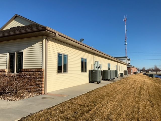 Hillcrest Professional Building: 3715 29th Ave, Kearney, NE 68845